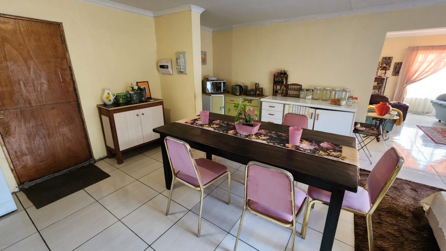 3 Bedroom Property for Sale in Lourierpark Free State